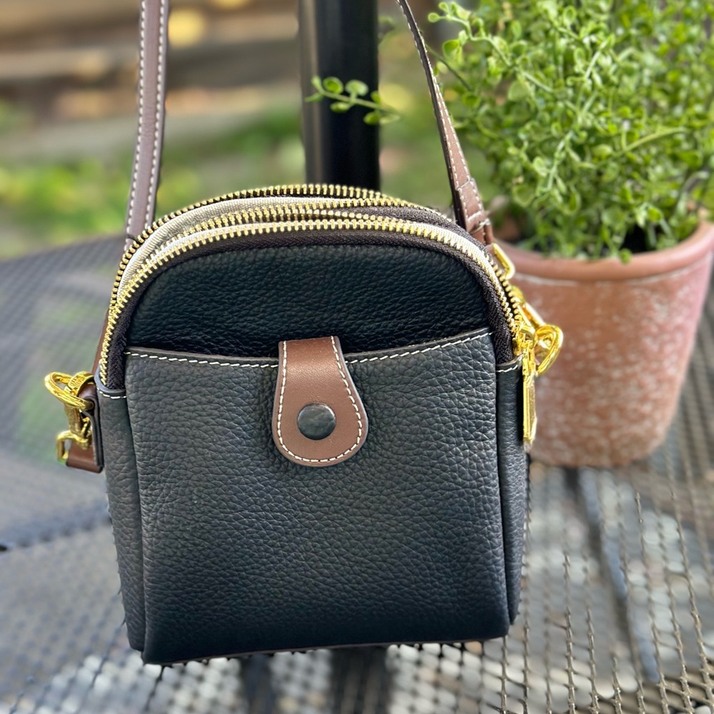 Crossbody bag